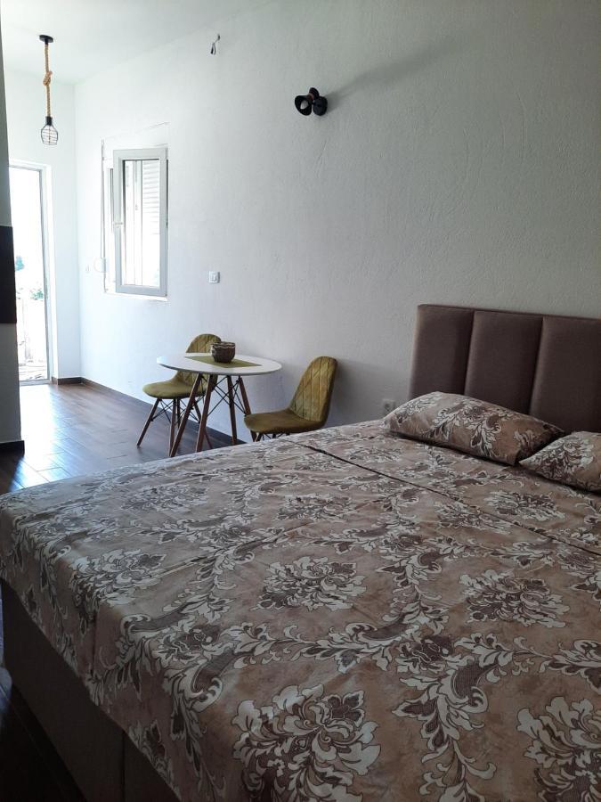 Apartments Kingfisher Virpazar Buitenkant foto