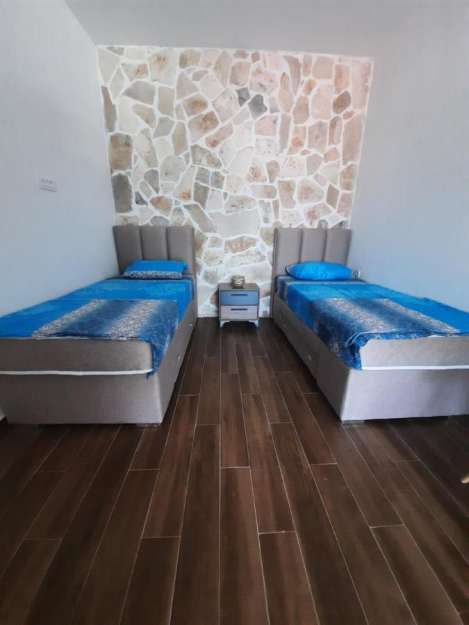Apartments Kingfisher Virpazar Buitenkant foto
