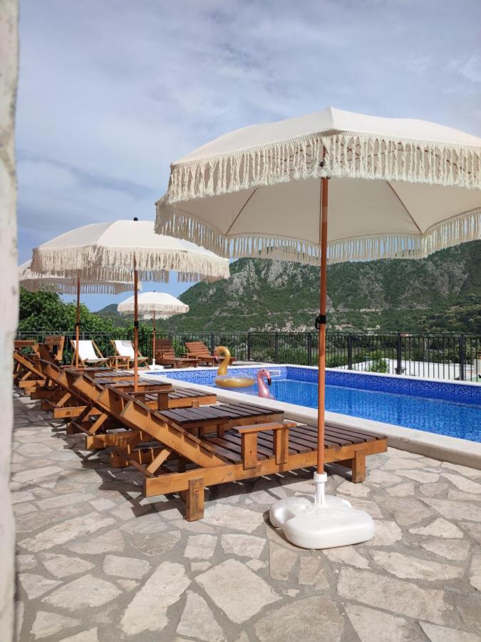 Apartments Kingfisher Virpazar Buitenkant foto