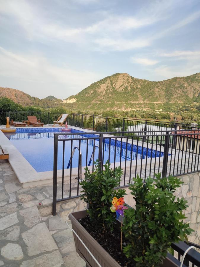Apartments Kingfisher Virpazar Buitenkant foto