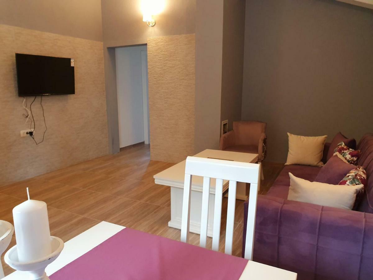 Apartments Kingfisher Virpazar Buitenkant foto