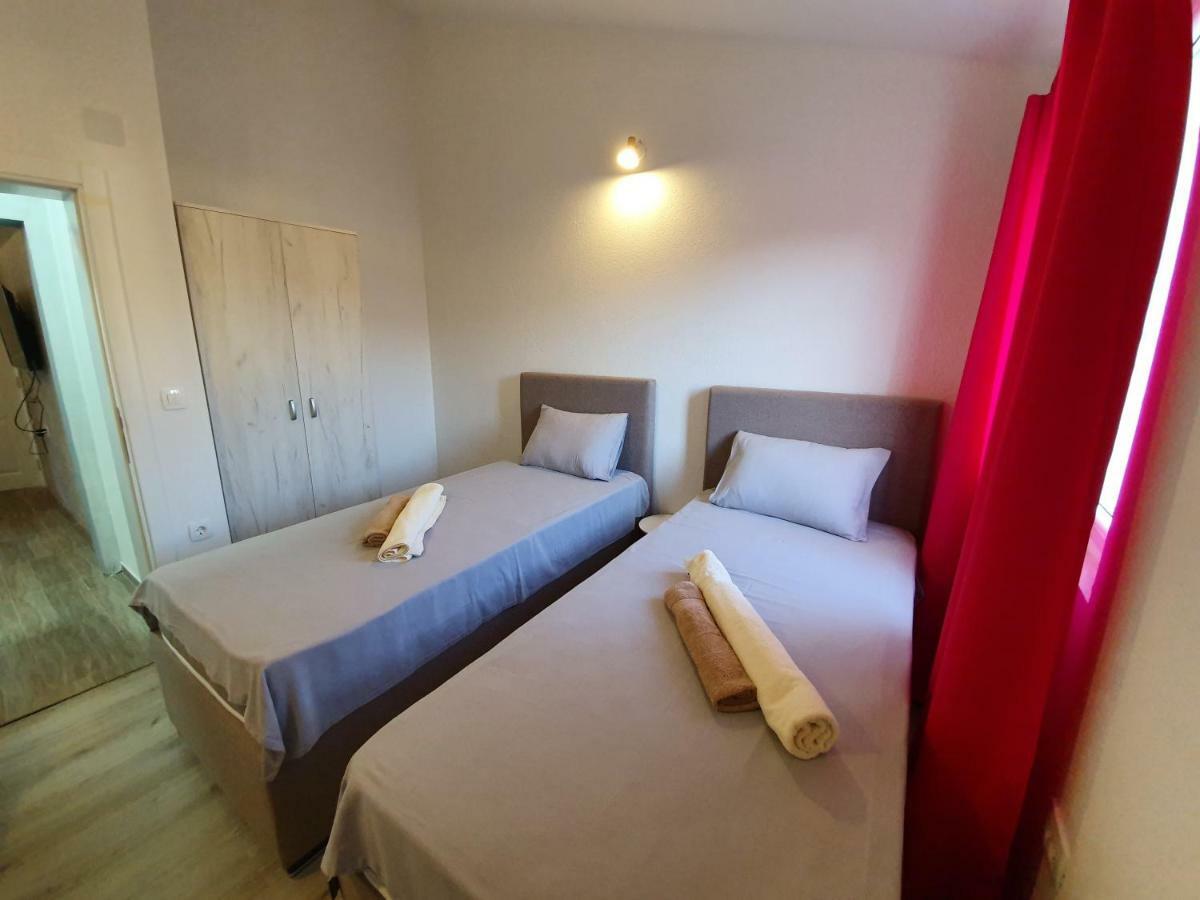 Apartments Kingfisher Virpazar Buitenkant foto