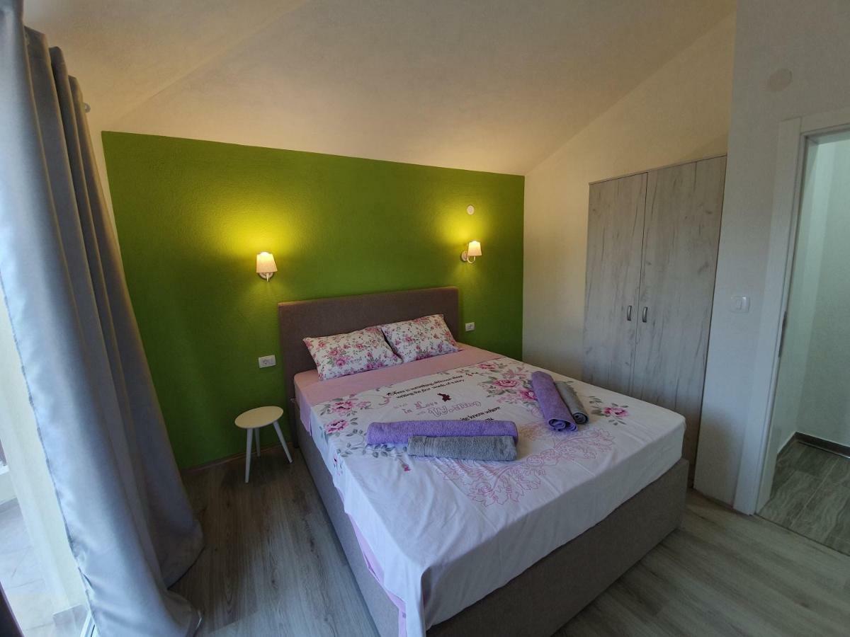 Apartments Kingfisher Virpazar Buitenkant foto