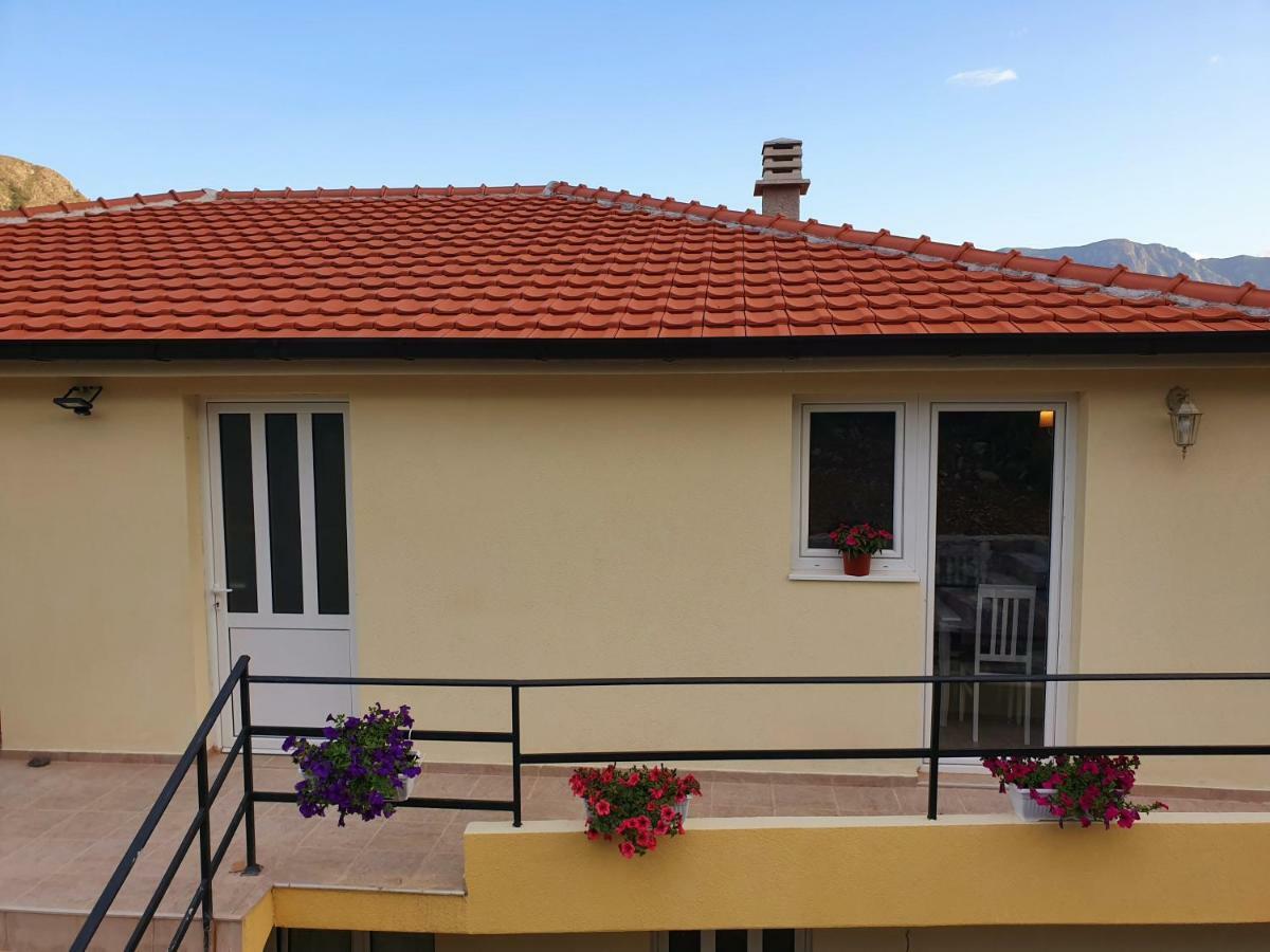Apartments Kingfisher Virpazar Buitenkant foto